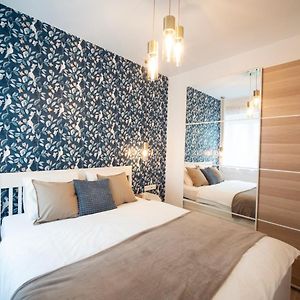 Blue Bird Citadel Apartment