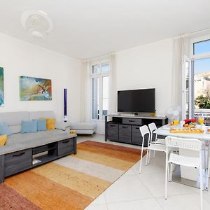 Appartement à 3 Chambres à Coucher