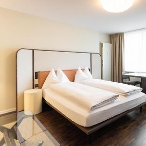 Studio Grande Lit Queen-Size