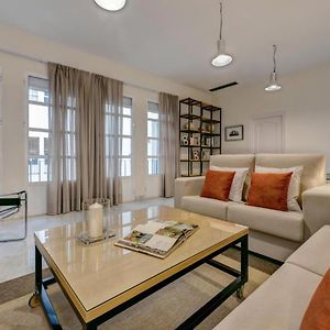 Genteel Home Tomas De Ibarra