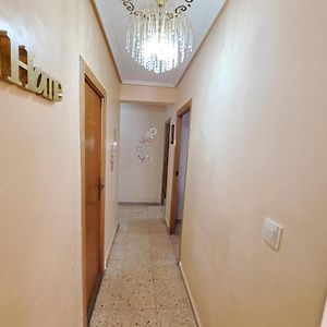 Appartement à 3 Chambres à Coucher