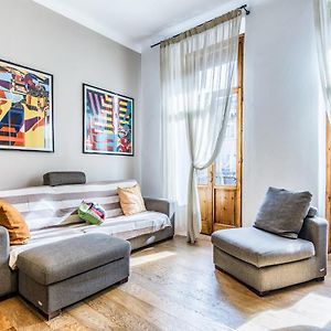 Lepontina Apartment