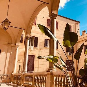 Palazzo Ventimiglia Lodge & Suites