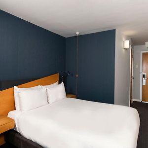 Chambre Accessible aux Personnes à Mobilité Réduite Standarde Double