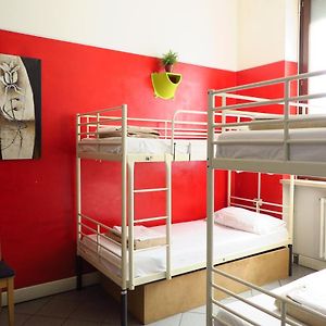 Dormitory Room Mixed