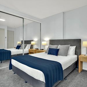 North Sydney Large Two Bedroom Mil2252402