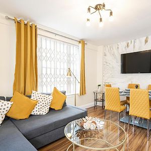 Appartement à 3 Chambres à Coucher