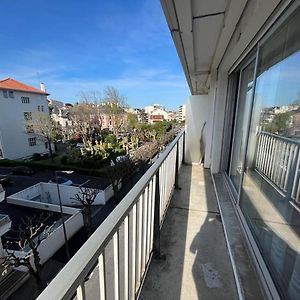 Appartement T4 Avec Parking, Balcon Et Proche Commerces A Biarritz - Fr-1-239-921