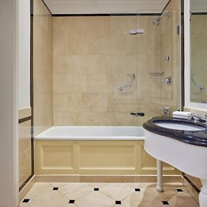 Chambre Lit Queen-Size
