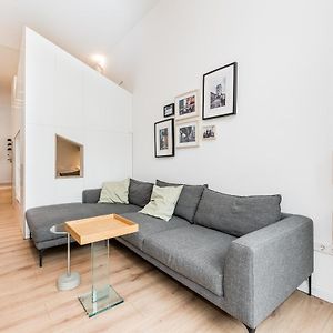 Stylish New Cube Loft II By Berlin-Wall-Apartments