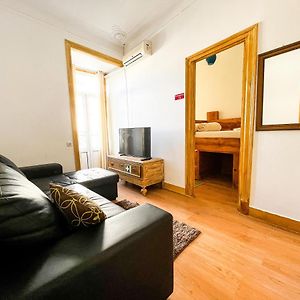 Appartement à 3 Chambres à Coucher
