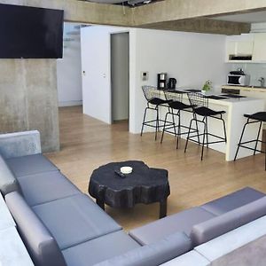 Appartement à 3 Chambres à Coucher