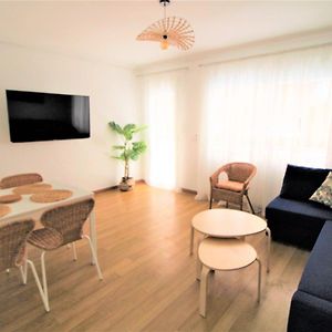 Appartement à 3 Chambres à Coucher