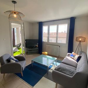 Appartement à 2 Chambres à Coucher