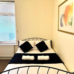 Aldgate Holiday Rooms