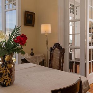 1930'S Neoclassical Apt In The Heart Of Athens