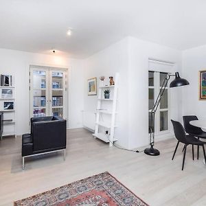 Appartement à 2 Chambres à Coucher