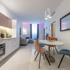 Appartement à 2 Chambres à Coucher