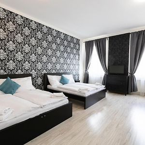Appartement à 2 Chambres à Coucher
