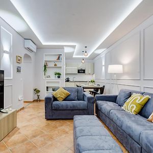 Spanish Steps Suite - Zucchelli