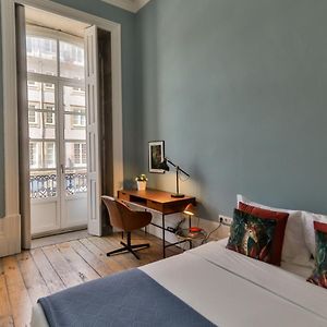 Adorable Apartments In Great Area