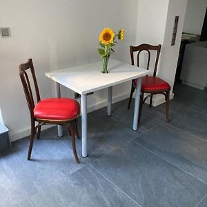 Schickes Apartment In Duesseldorf- Flehe
