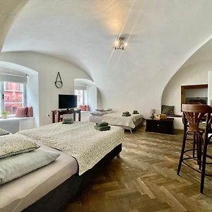 Studio Nicolas Prague
