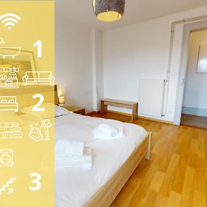 Appartement à 2 Chambres à Coucher