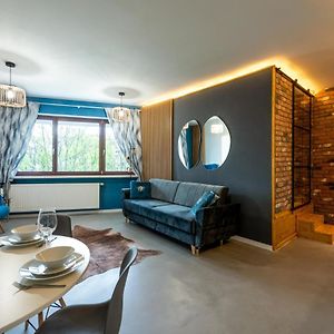 Premium Apartment For Jewish Quarter & Old Town Plus Pool