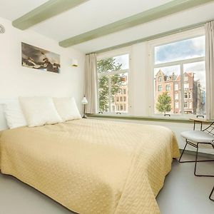 The Red Ox - Super Central Canal View Rooms