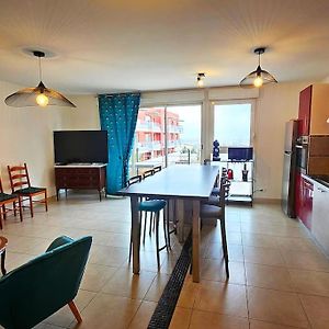 Appartement à 2 Chambres à Coucher