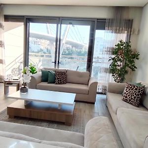 Appartement à 2 Chambres à Coucher