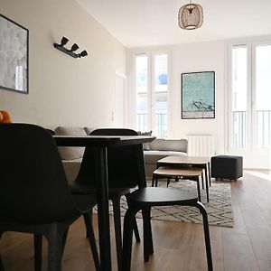 Appartement à 3 Chambres à Coucher