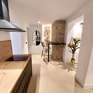 Helearon Suite