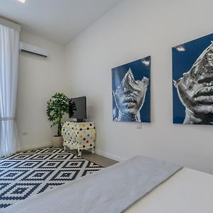 Appartamento Via Toledo 55 - Palazzo Della Porta