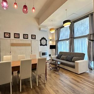 Appartement à 2 Chambres à Coucher