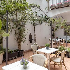 Petrucci Garden B&B
