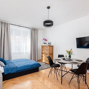 Corner Apartments Near Vistula River