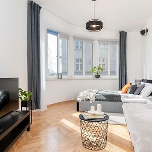 Appartement à 2 Chambres à Coucher