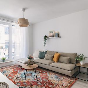 Corvin Apartment With Balcony And Ac