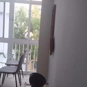 Appartement à 3 Chambres à Coucher