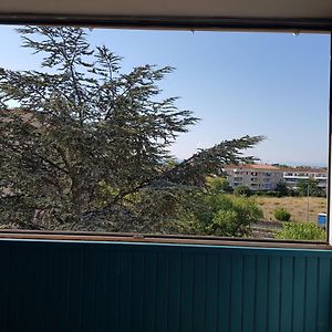 Appartement Avec Agreable Loggia Dans Residence Privee