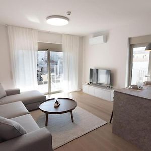 New-Built Apartment Close To Athens City Centre
