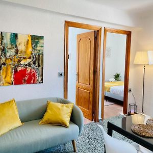 Appartement à 2 Chambres à Coucher