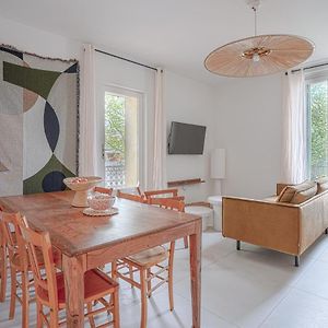 Appartement à 3 Chambres à Coucher