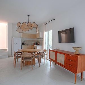 Appartement à 3 Chambres à Coucher