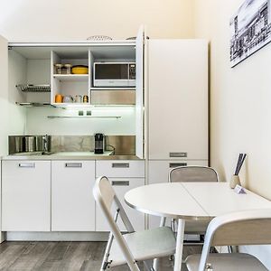 Appartement à 2 Chambres à Coucher