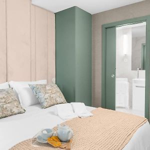 Appartement de Luxe à 2 Chambres à Coucher