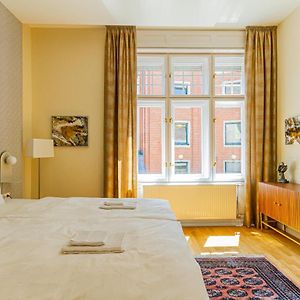Appartement à 3 Chambres à Coucher