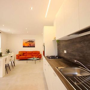 Appartement à 3 Chambres à Coucher
